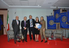 I Rotary Club consegnano una borsa di studio di 24 mila euro