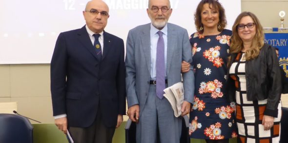 Pier Luigi Celli in convegno a Reggio Emilia auspica maggior coerenza e buoni esempi per i giovani dalla politica